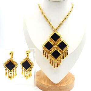 Celebrity Black White Reversible Pendant Necklace Clip Earrings Vtg Gold Fringe